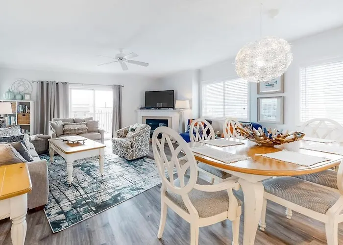 Renovated Corner With Ocean View Balcony Fireplace & Shared Pool *