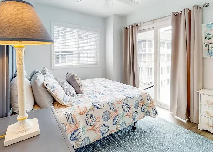 Renovated Corner With Ocean View Balcony Fireplace & Shared Pool Ocean City